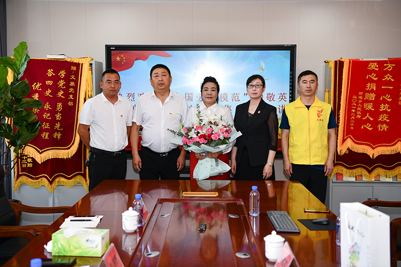 DSC_8462.JPG DSC_8462.JPG